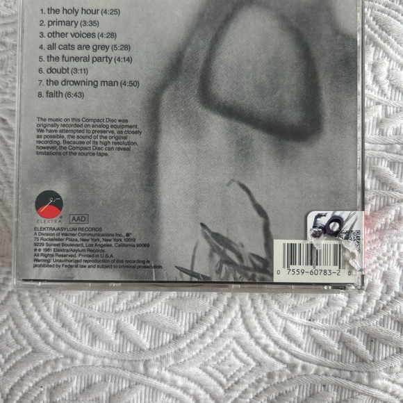 Cure CD - Picture 2 of 2